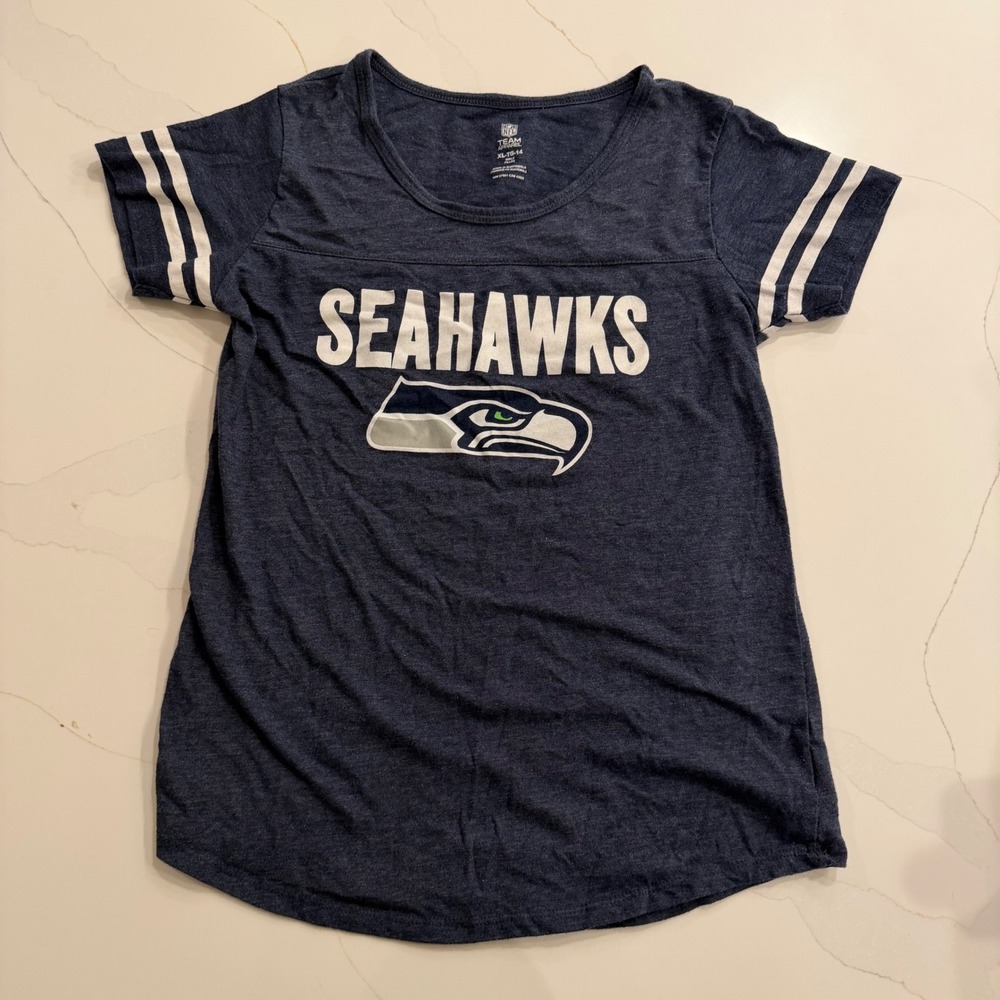 NFL Team Apparel Seattle Seahawks Girls XL 14 Navy Blue Graphic T-Shirt Striped‎